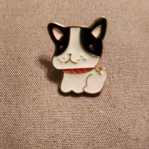 🎉 Black & Whitw Pup With Collar Pin
